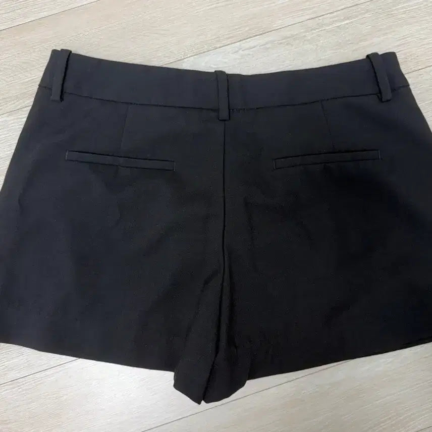 [SOLD OUT] 자라 치마바지 슬랙스 치마 반바지 L