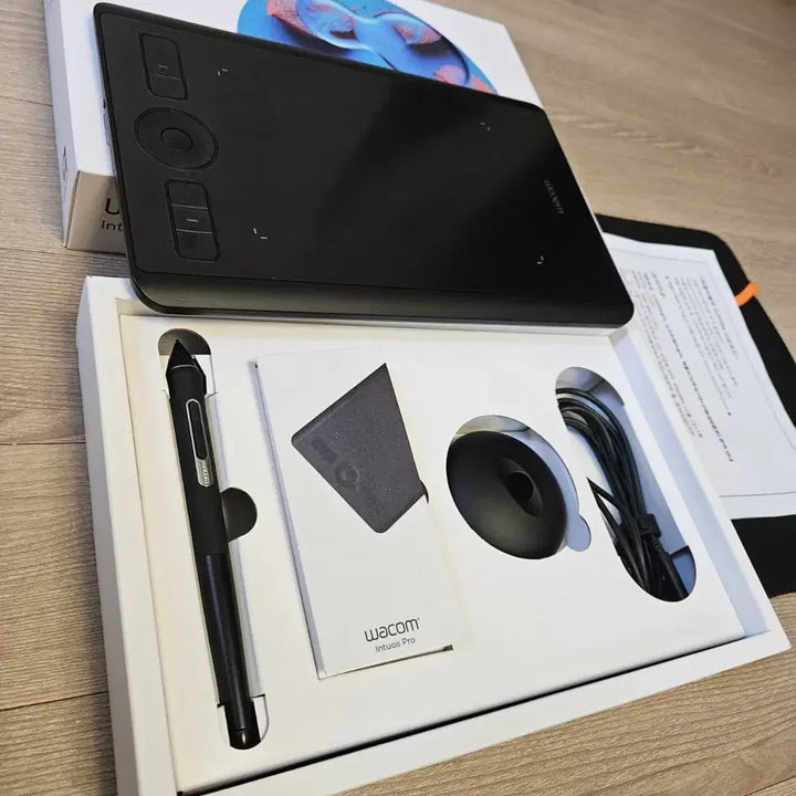 [BUNJANG] Wacom Intuos Pro PTH-460 Pen Tablet / 와콤 인튜어스 프로 PTH-460