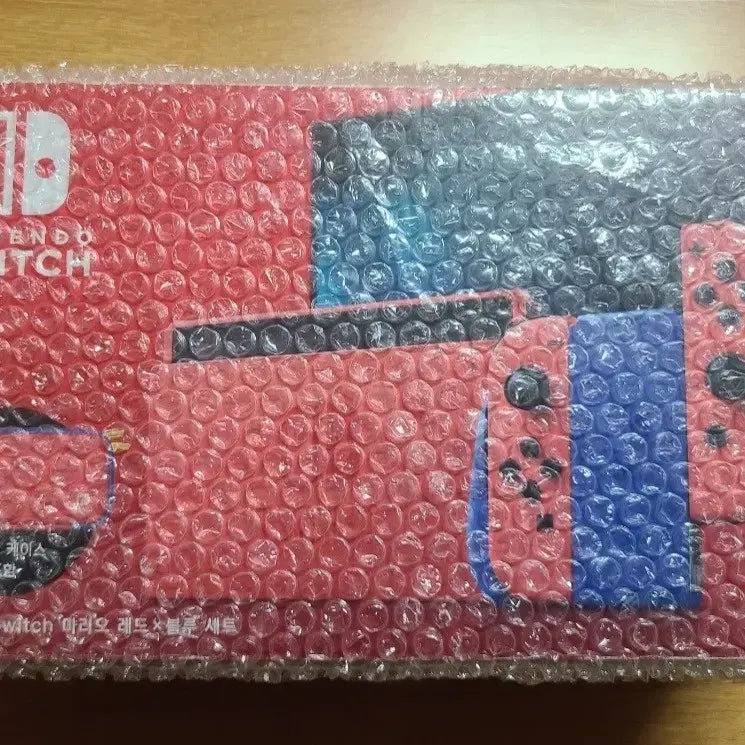 [BUNJANG] Nintendo Switch HAC-001(-01) Mario Red Bundle - Excellent Condition, Full Box, Pouch &amp; Thumb Grips / 초S급)닌텐도 스위치 신형 마리오 레드 배터리개선 풀박스+파우치,냥발캡