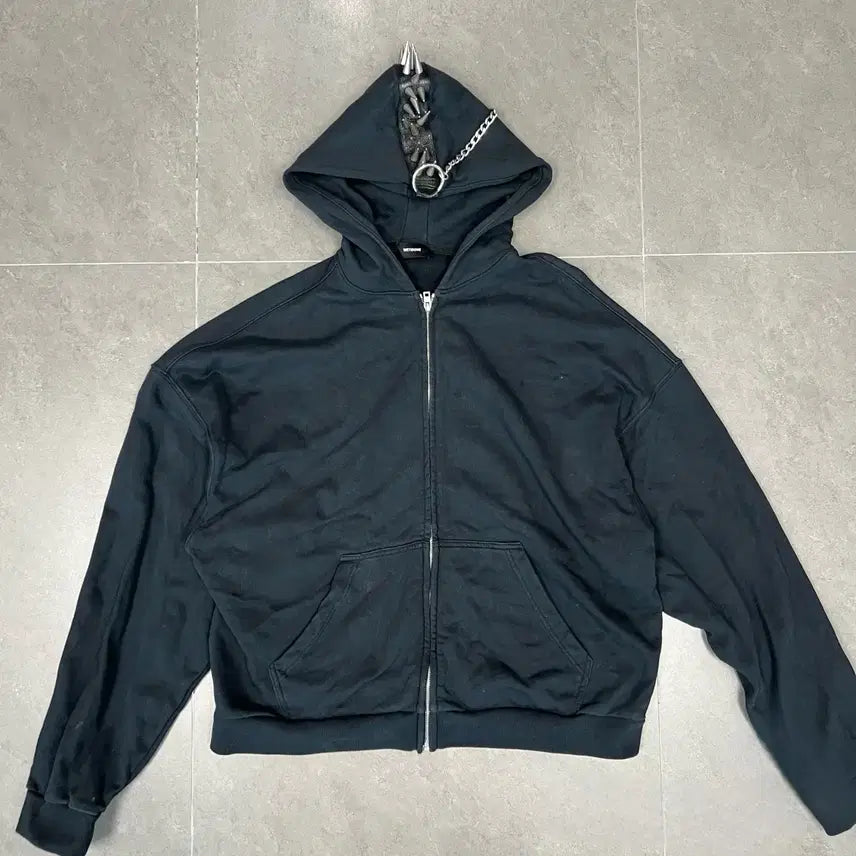 [BUNJANG] WellDone 24SS Punkie PVC Spike Mohawk Hoodie Zip-Up / 웰11던 24ss 펑키 pvc 스파이크 모호크후디 집업