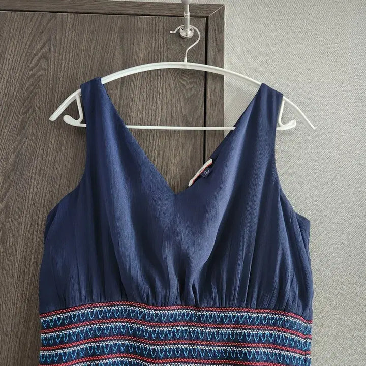 [BUNJANG] Tommy Hilfiger Tommy Jeans Embroidered Navy Dress M / 타미힐피거 타미진스 네이비 자수 원피스 M