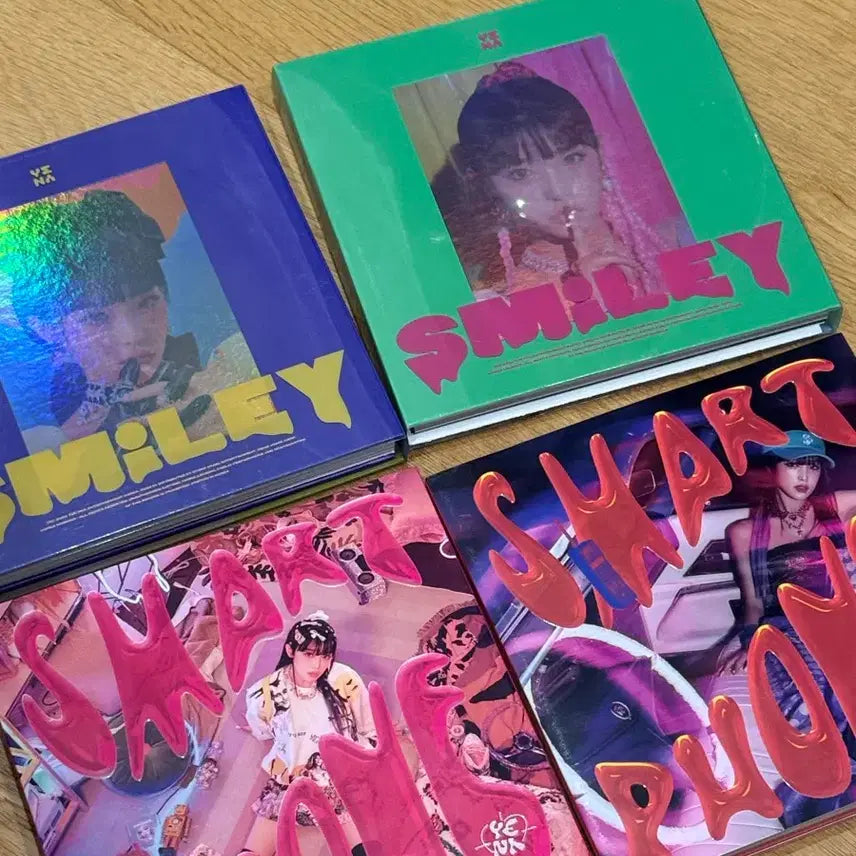 [BUNJANG] YENA Smiley Smartphone Album / 예나 스마일리 스마트폰 앨범