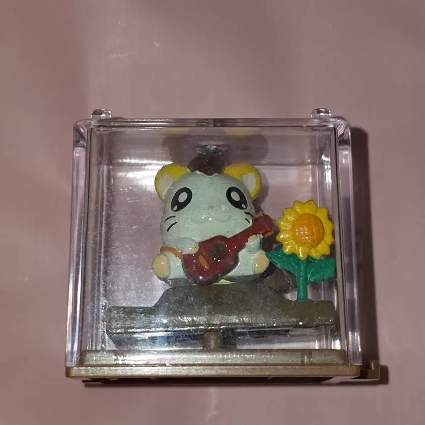 [BUNJANG] Hamtaro Dinga Ding Cube Figure / 햄토리 딩가딩 큐브 피규어
