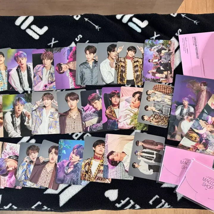 [BUNJANG] BTS Magic Shop Mini Photocard &amp; Lenticular Card Bundle Set / 방탄소년단 매직샵 미니포카, 랜티큘카드 일괄 일직샵