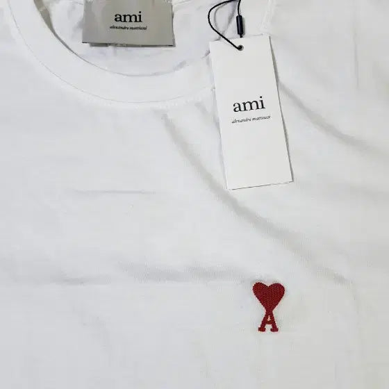 [BUNJANG] Ami Heart Embroidery Short-Sleeve T-Shirt / 아미 하트 자수 반팔 새상품