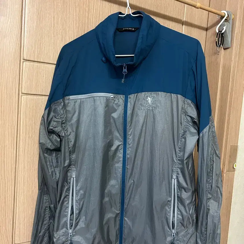 [BUNJANG] Black Yak Lightweight Windbreaker Blue/Gray / 블랙야크 경량 바람막이 블루/그레이