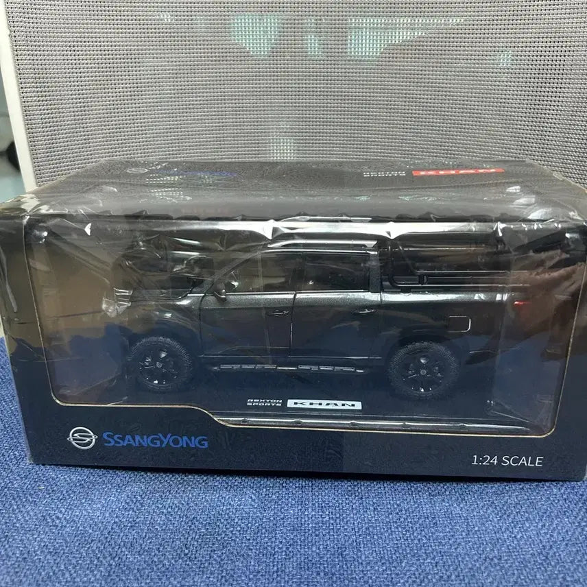 [BUNJANG] SsangYong Rexton Sports Kahn 1:24 Scale Miniature / 씽용 렉스턴 스포츠칸 미니카/미니어처