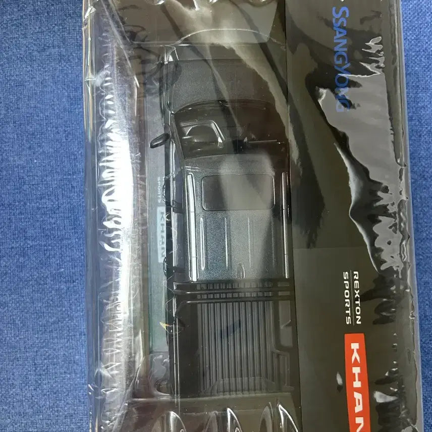 [BUNJANG] SsangYong Rexton Sports Kahn 1:24 Scale Miniature / 씽용 렉스턴 스포츠칸 미니카/미니어처
