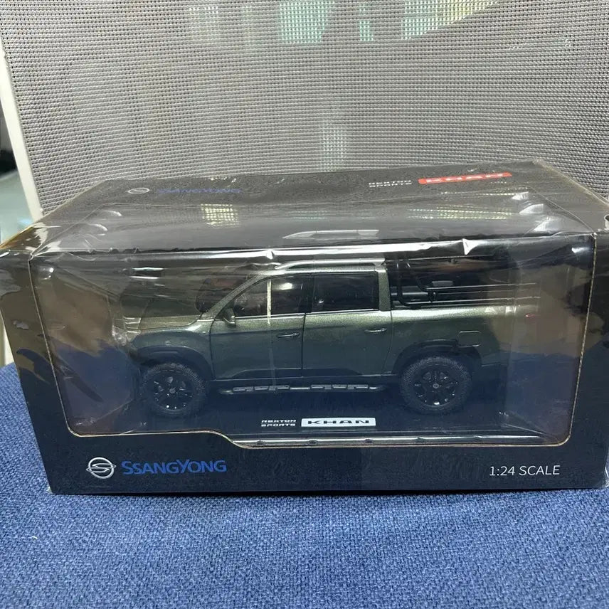 [BUNJANG] Ssangyong Rexton Sports Kahn Miniature Car / 쌍용 랙스턴 스포츠칸 미니카/미니어처