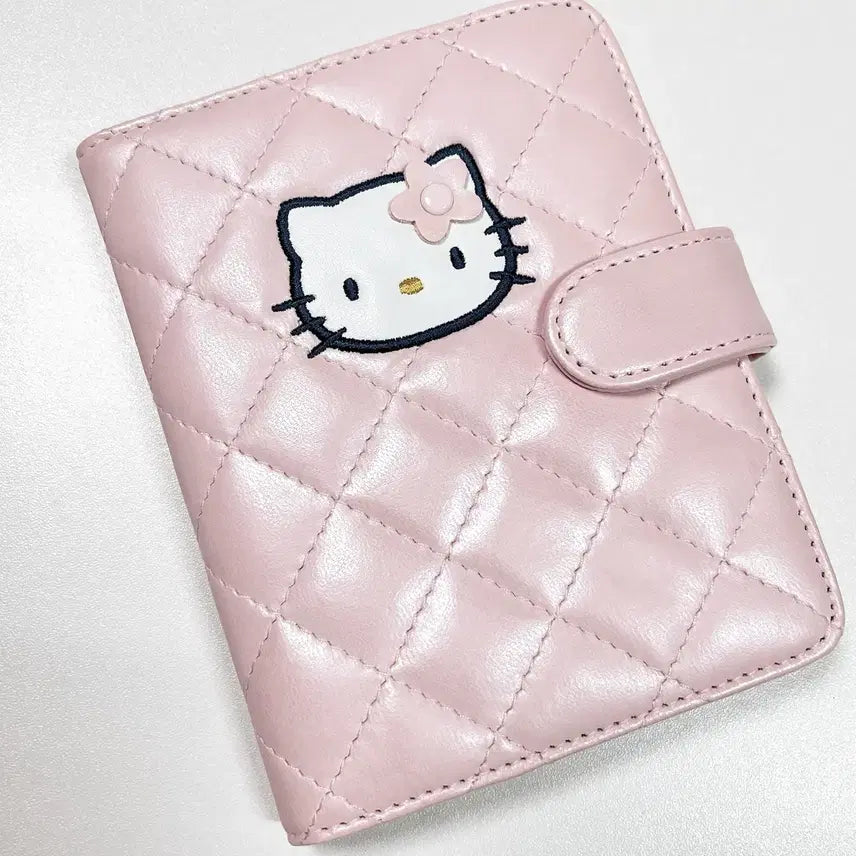 [SOLD OUT] 산리오 고전 키티 명함 바인더