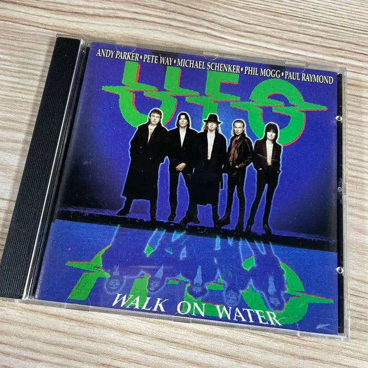 [BUNJANG] UFO Walk On Water Hard Rock CD / [중고음반/CD] 유에프오 UFO - Walk On Water