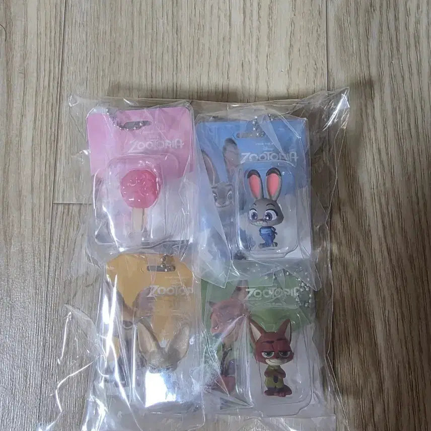 [BUNJANG] Zootopia Blister Package Gacha Unsealed Vinyl Packaging Nick Judy Popsicle Fox / 주토피아 블리스터 패키지 가챠 미개봉 비닐포장 닉 주디 팝시클 여우