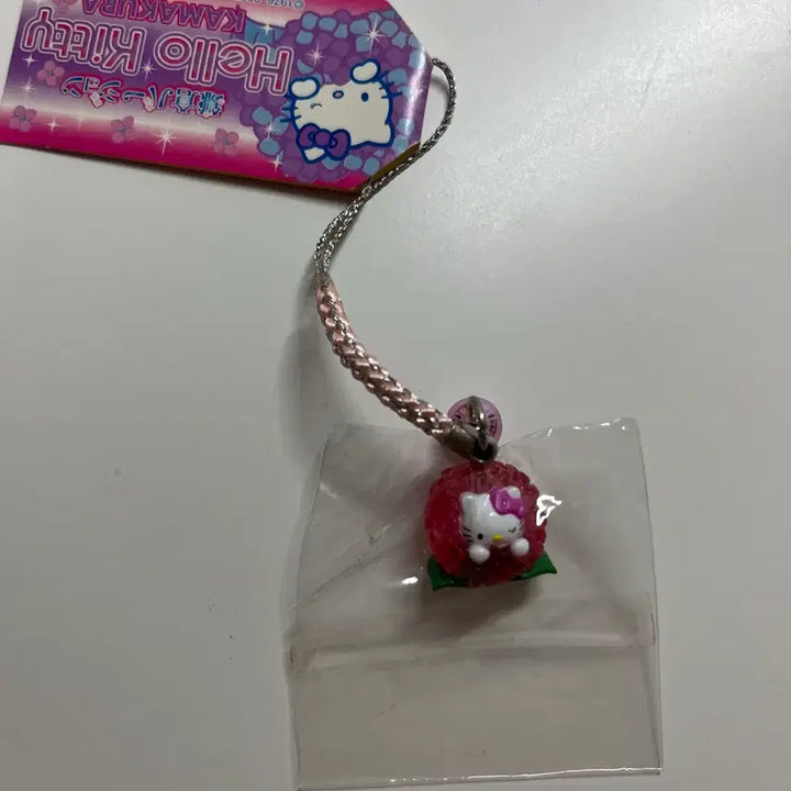 [BUNJANG] Sanrio Hello Kitty Kamakura Hydrangea Kitty Strap / 산리오 헬로키티 키티 가마쿠라 수국 키티스트랩 킽스