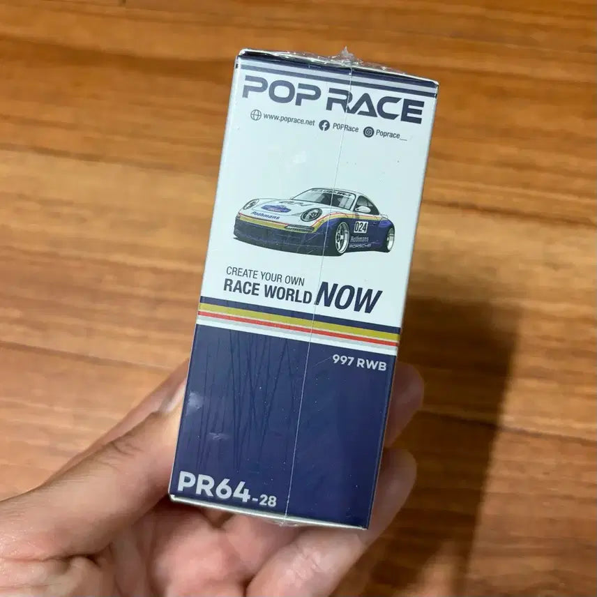 [SOLD OUT] 팝레이스 포르쉐 997 RWB 1/64 다이캐스트