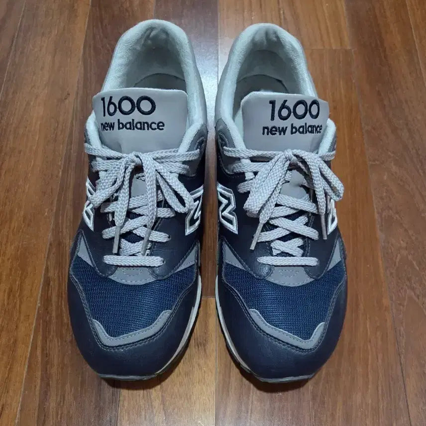 [SOLD OUT] 뉴발란스 1600 네이비 275 사이즈
