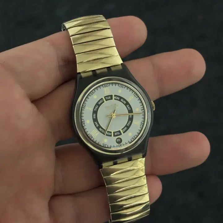 [BUNJANG] Swatch AG 1994 Day Date Gold Vintage Watch / 스와치 AG 1994 Day Date gold