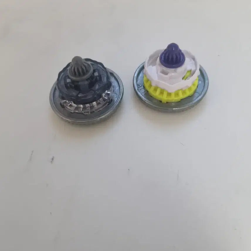 [SOLD OUT] 베이블레이드 x UX-16 클락 미라주 9-65 B 팝니다
