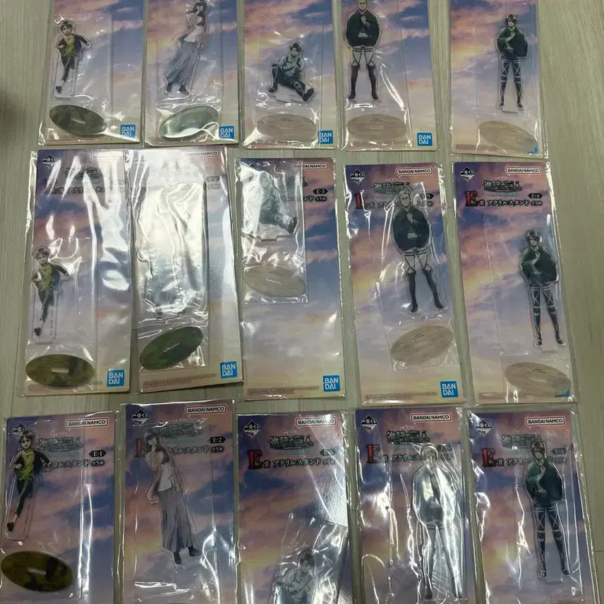 [BUNJANG] Attack on Titan Ichiban Kuji A-Prize Acrylic Stand Full Set / 진격의거인 E상 아크릴스탠드 5종 풀세트 팝니다