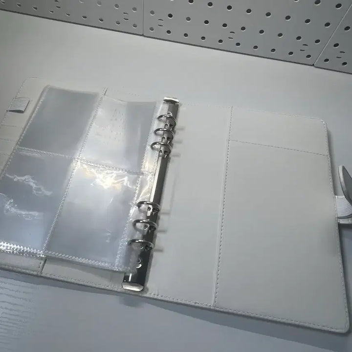 [BUNJANG] A5 Macaron Binder with 20 Single-Sided Pages and Sleeves / A5 마카롱 바인더 + 단면 속지 20매 + 슬리브 9n매 판매합니다!