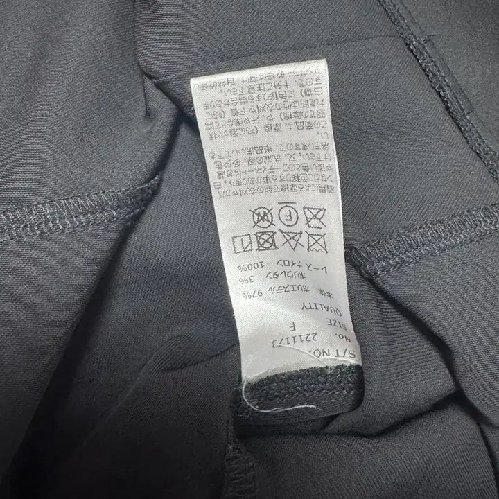 [BUNJANG] Rosita Blouse AscanO Black / 로지타 블라우스 아스카노