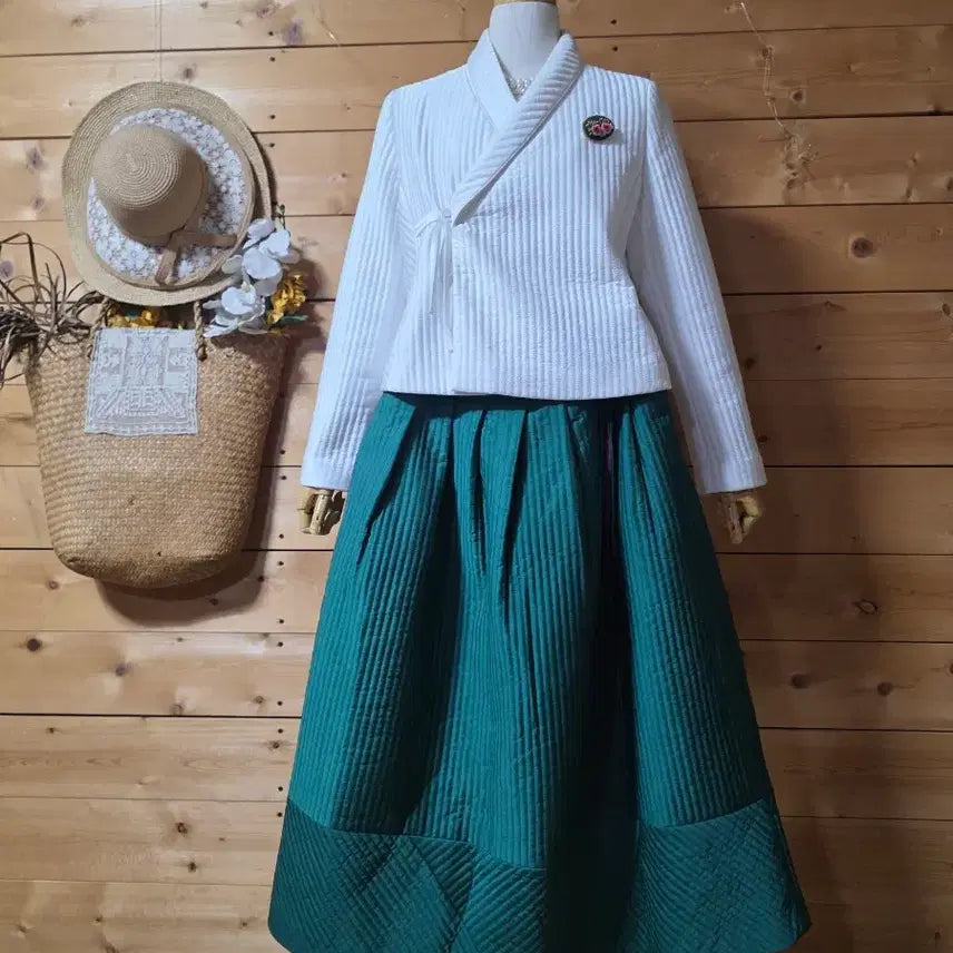 [BUNJANG] Dolsilnai Quilted Jeogori and Skirt Set / 돌실나이. 누빔 저고리 치마(세트)코사지 코디용