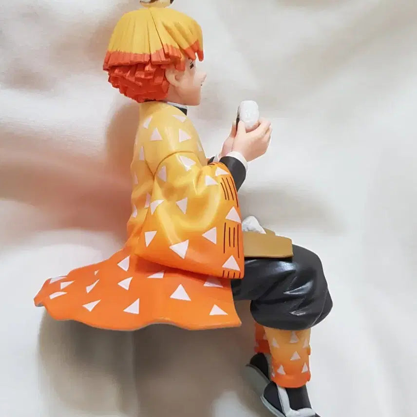 [BUNJANG] Sega Demon Slayer Agatsuma Zenitsu Onigiri Figure / 젠이츠 주먹밥 피규어 귀멸의칼날 아가츠마 초코노세 쵸코노세 세가 정품