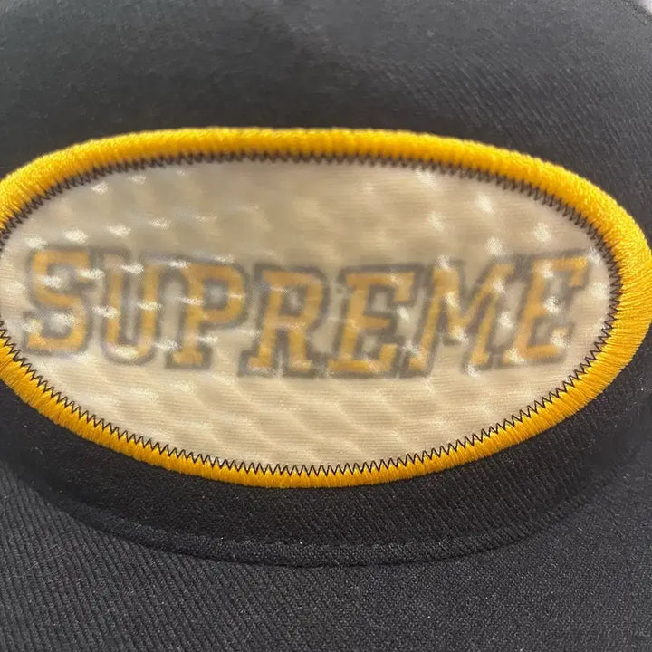[BUNJANG] Supreme Logo Snapback Cap Hat Black / 슈프림 로고 스냅백 캡 모자 블랙 판매