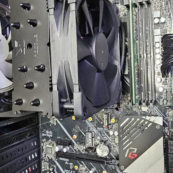 [BUNJANG] AMD Ryzen 9 5900X, Asrock X570 Phantom Gaming 4, Noctua Air Cooler Bundle / 라이젠9 5900X,X570 PHANTOM,녹투아 공랭쿨러