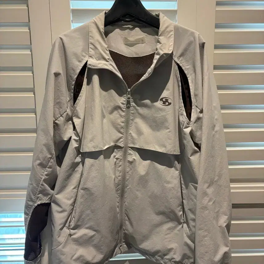 [BUNJANG] Sansan Gear Slash Slit Jacket Ivory 23SS Windbreaker / 산산기어 슬래쉬 슬릿 자켓 아이보리 23SS 바람막이