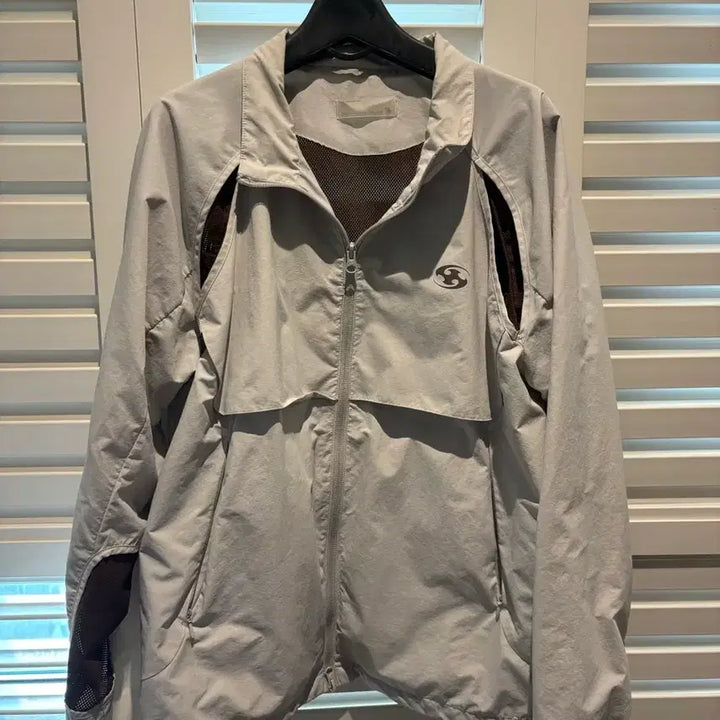 [BUNJANG] Sansan Gear Slash Slit Jacket Ivory 23SS Windbreaker / 산산기어 슬래쉬 슬릿 자켓 아이보리 23SS 바람막이