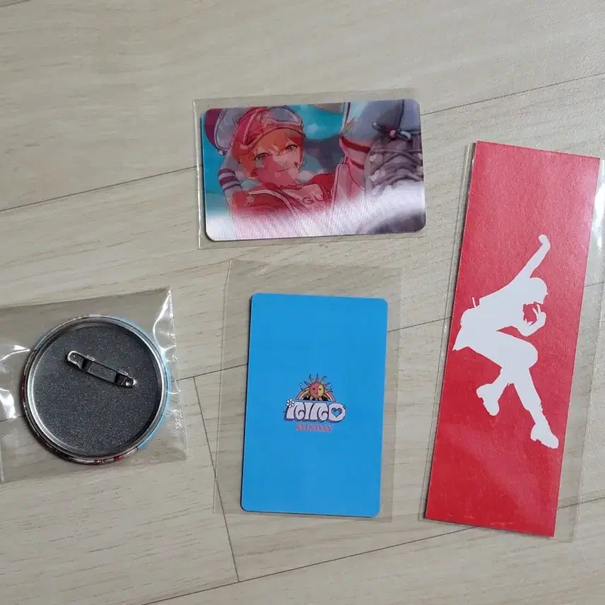 [BUNJANG] Sikoshiism Nino 2nd Anniversary Pin Button &amp; Bookmark Bundle Set / 스코시즘 니노 2주년 기념 포토카드&amp;렌티큘러&amp;핀버튼&amp;책갈피 일괄