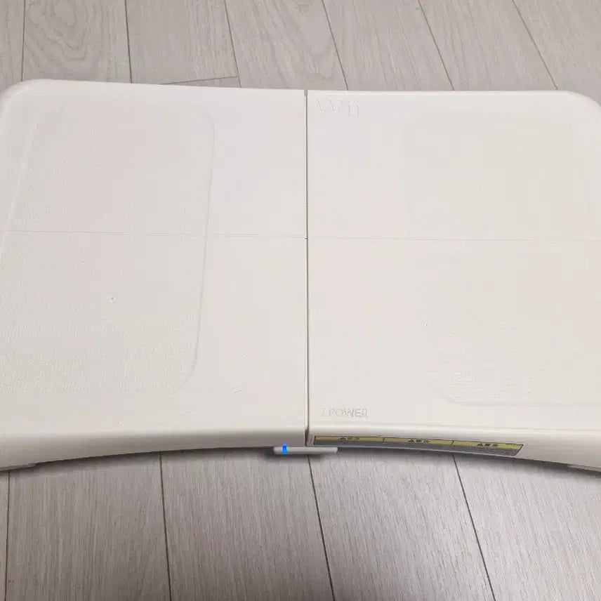 [BUNJANG] Nintendo Wii Balance Board + 3 Games Bundle / 닌텐도 Wii 밸런스보드 + 게임CD 3종 일괄 판매