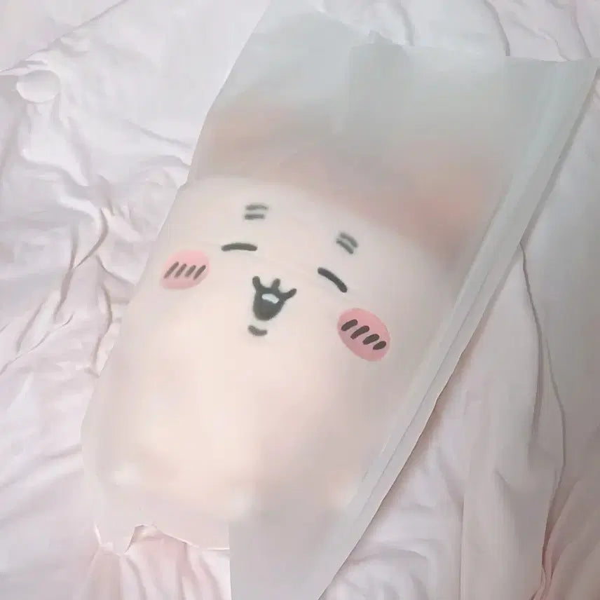 [BUNJANG] Chiikawa Fuwa Fuwa Kani Plush / [먼작귀]치이카와 후와후와 카니 인형