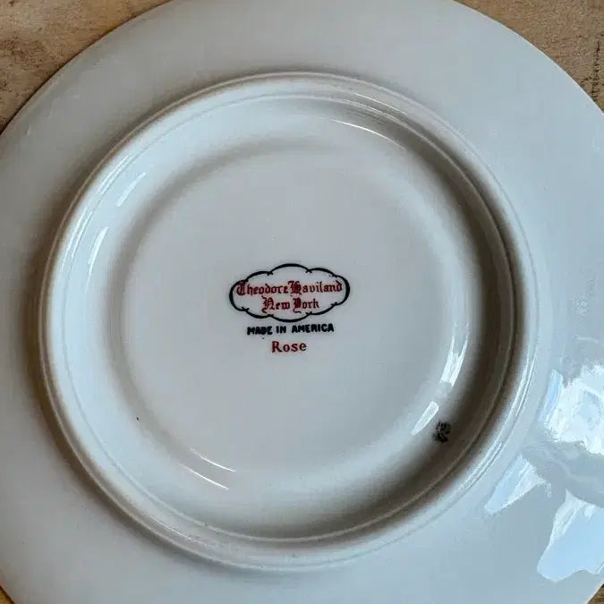 [BUNJANG] 1940s Theodore Haviland Rose Cup and Saucer / 1940년대 미국 테오도르 하빌랜드 로즈 컵앤소서
