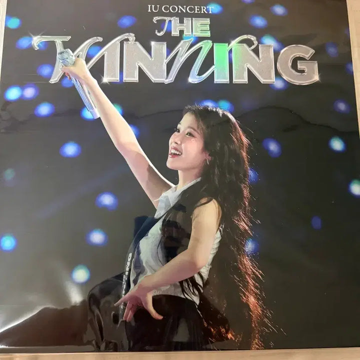 [SOLD OUT] 아이유 THE WINNING 콘서트 LP 3D렌티포스터A,B(일괄)