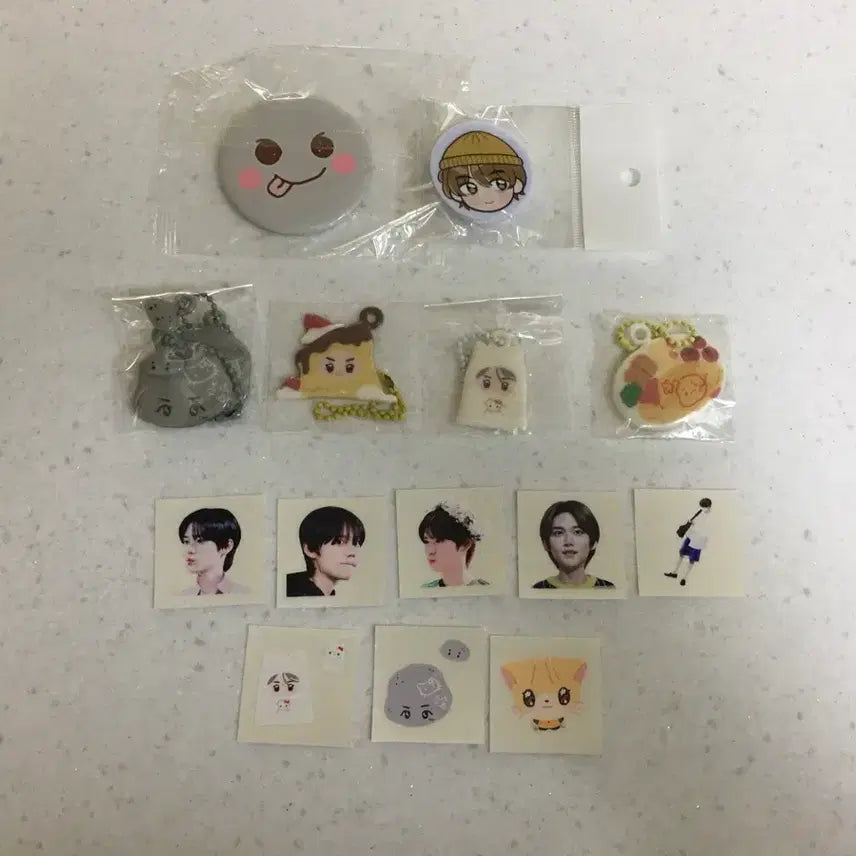 [BUNJANG] RIIZE Eunseok Birthday Cafe POB Sticker Charm / RIIZE 라이즈 은석 송은석 생일카페 생카 특전 띠부실 키링