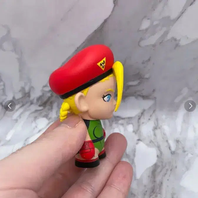 [BUNJANG] Kidrobot Street Fighter V Cammy Vinyl Figure / 키드로봇 스트리트파이터 5 캐미