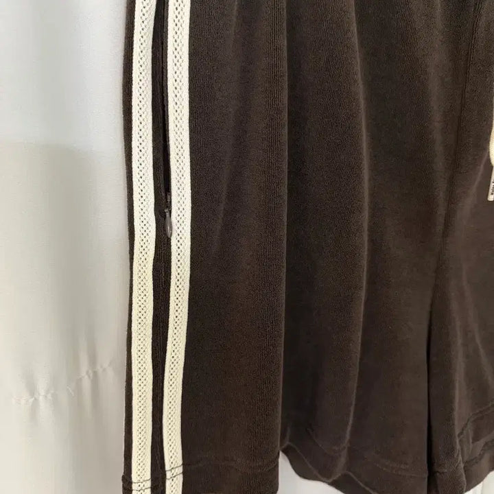 [SOLD OUT] 아디다스 x 웨일스 보너 타월 쇼츠 다크 브라운