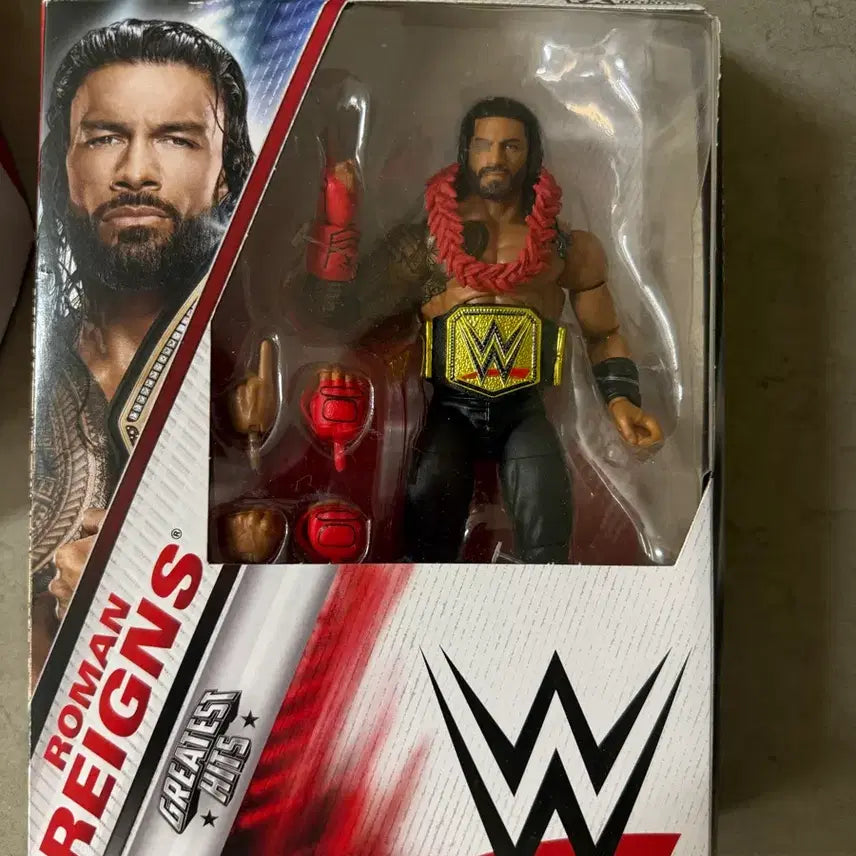 [SOLD OUT] WWE 로만 레인즈 엘리트 피규어