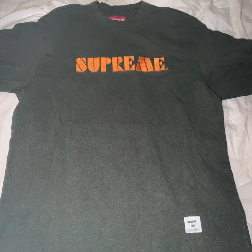[BUNJANG] Supreme Short Sleeve T-Shirt Size M / 슈프림 반팔 티셔츠 M 사이즈