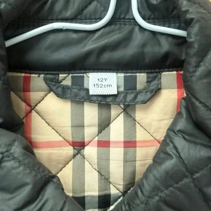 [SOLD OUT] 버버리 퀼팅 자켓 블랙 체크 안감
