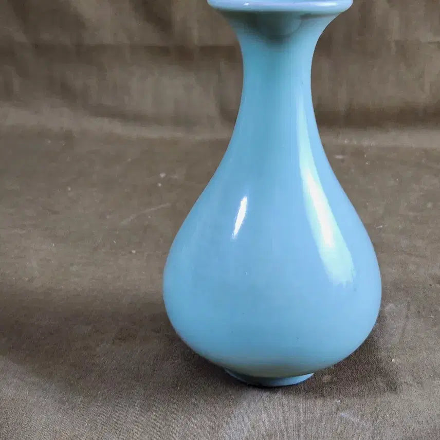 [BUNJANG] Small Green-Tinged Bottle Vase / 은근한 녹색빛깔 작은 주병