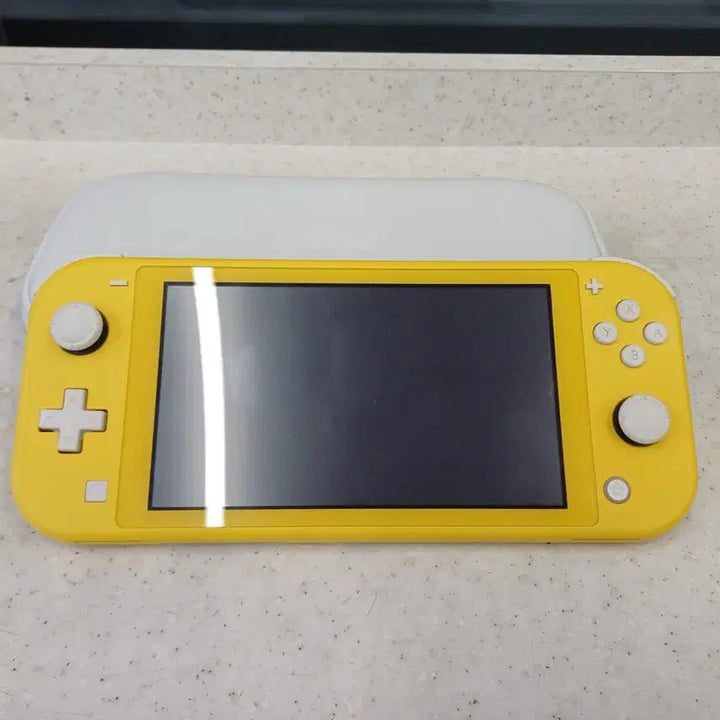 [BUNJANG] Nintendo Switch Lite - Excellent Condition / 닌텐도스위치라이트 A급 저렴히 급처!!