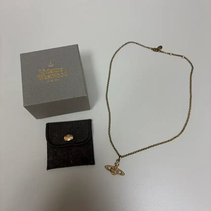 [BUNJANG] Vivienne Westwood Necklace Gold / [os] 비비안웨스트우드 목걸이 골드