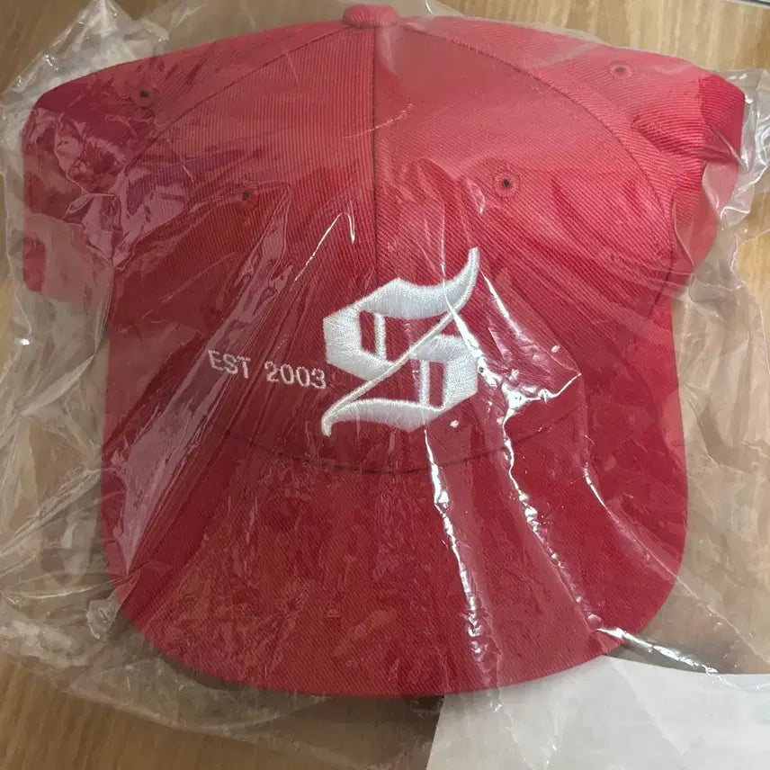 [SOLD OUT] 라이즈 팝업 소희 스냅백 2사이즈 모자 미개봉 양도