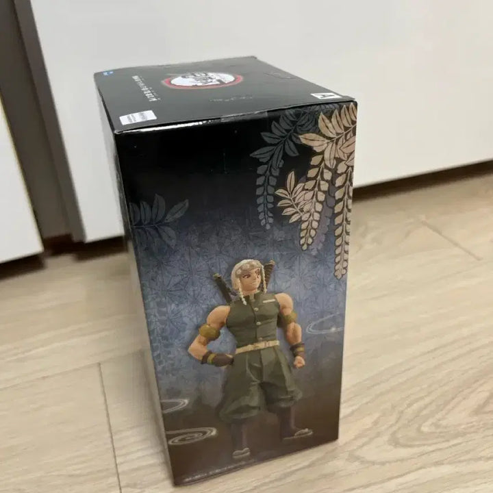 [SOLD OUT] 귀멸의 칼날 우즈이 텐겐 피규어