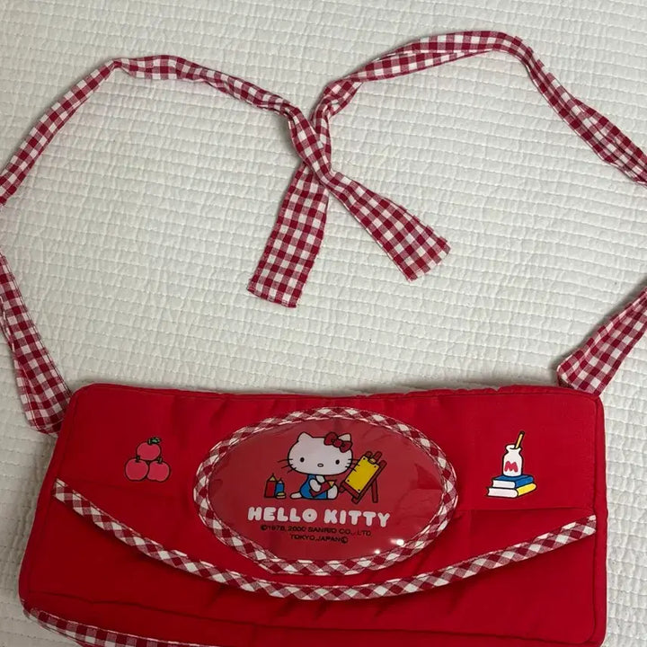 [SOLD OUT] 고전 키티 차량용 티슈케이스