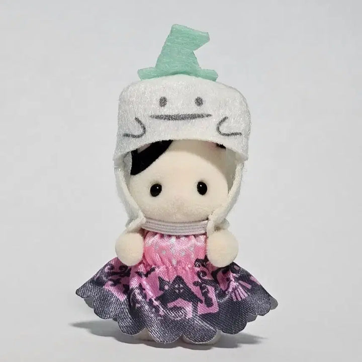 [BUNJANG] Sylvanian Families Halloween Tuxedo Cat Baby Upright Ghost Hat / 실바니안 할로윈 파티 턱시도 고양이 아기 직립 유령 모자