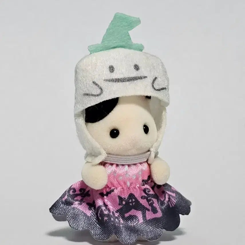 [BUNJANG] Sylvanian Families Halloween Tuxedo Cat Baby Upright Ghost Hat / 실바니안 할로윈 파티 턱시도 고양이 아기 직립 유령 모자