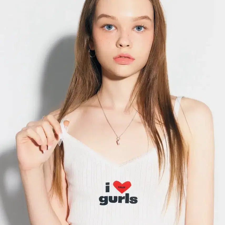 [SOLD OUT] 에즈이프 캘리 CALIE GURLS SLEEVELESS WHITE 무신사